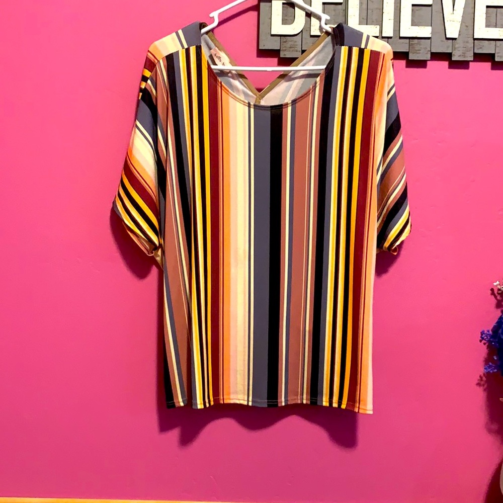 Willow and root store BUCKLE. Size L